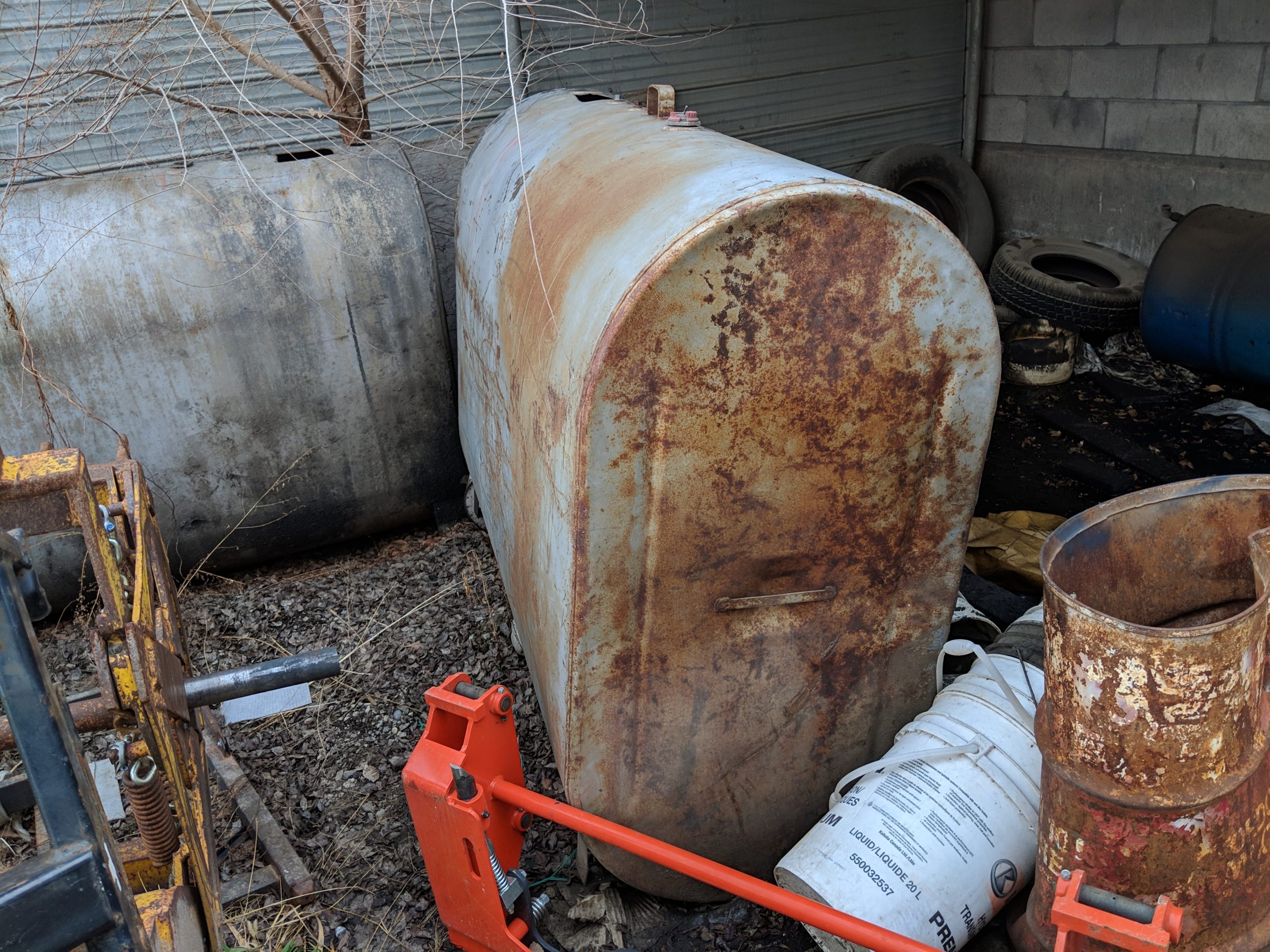 Above ground storage tanks from a Phase 1 ESA